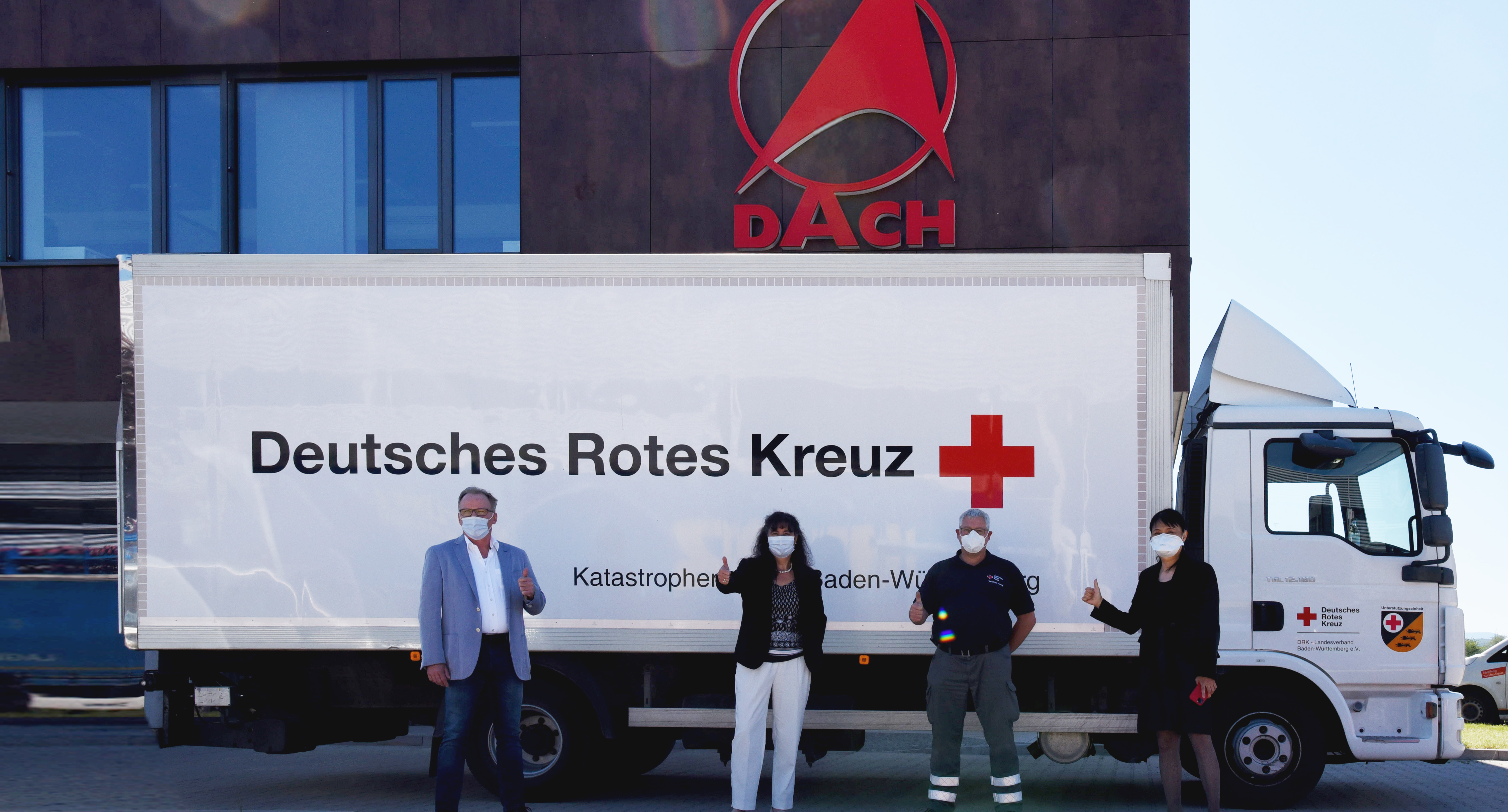 Regenschutz für den Katastrophenschutz des DRK
